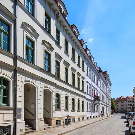 Apartment Stylish Wohnen Im Barockviertel Dresden